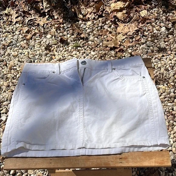Ann Taylor White Denim Skirt - Picture 1 of 4